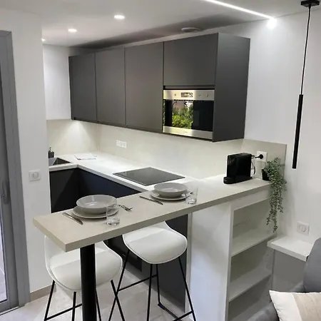 - Magnifique Moderne * 칸느